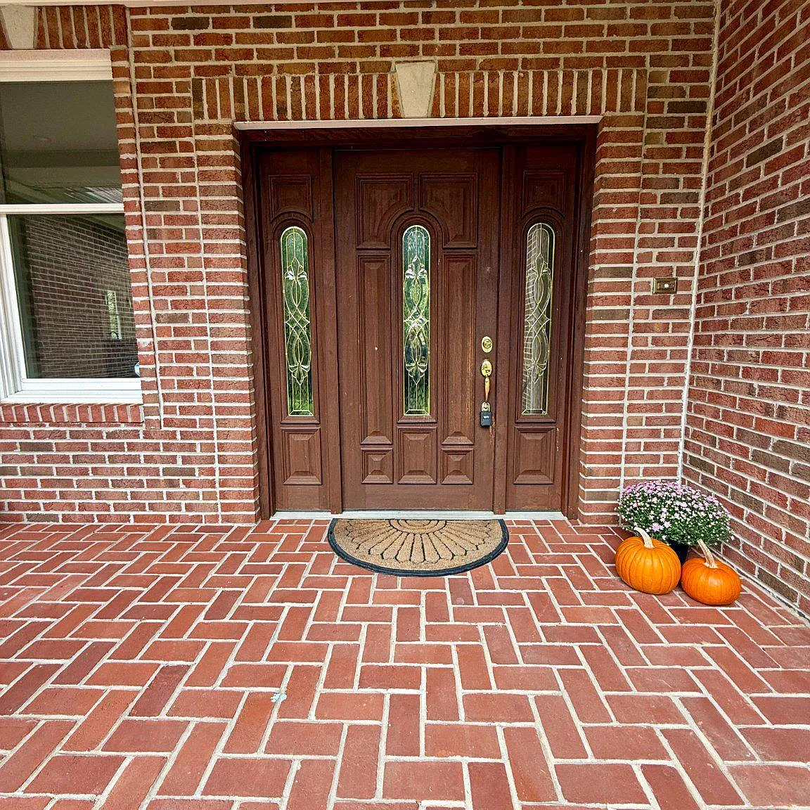 4 bed, 3.0 bath, 3437 sqft, $4,000 — Photo 3