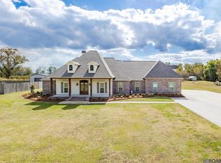 9527 Burnside Rd, Bueche, LA 70729