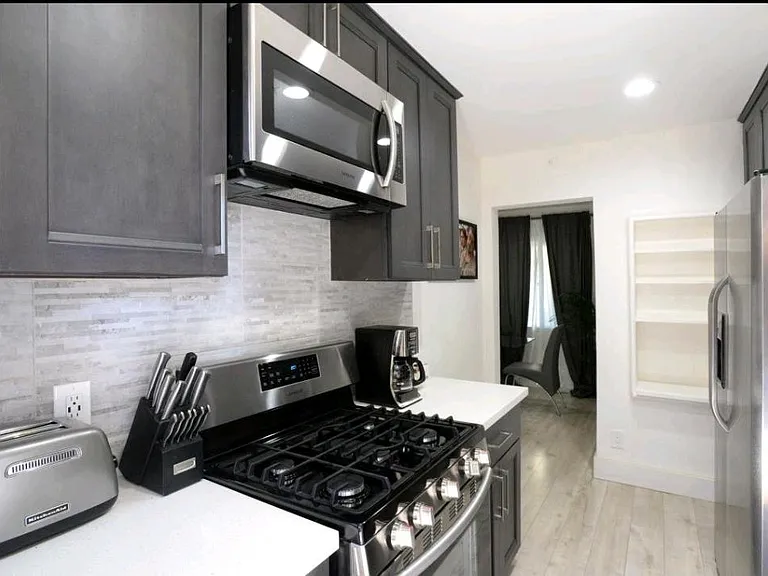 5781 Corbett St #5781 — Photo 5