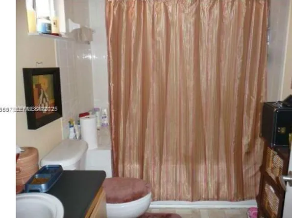 2022 NE 167th St #3-144, North Miami Beach, FL 33162