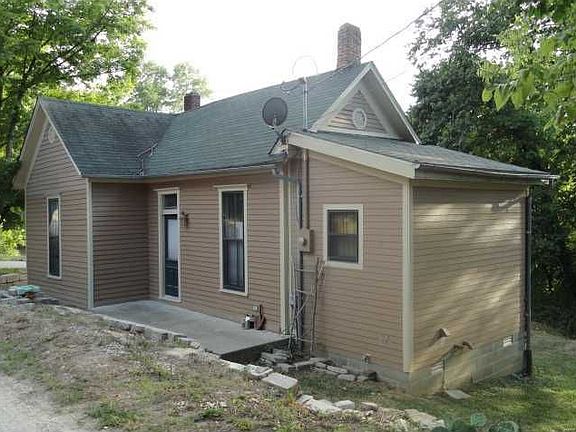 3rd image of 8110 W Elm St