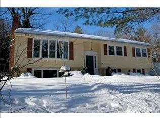 14 Hearthstone Dr, Medfield, MA 02052