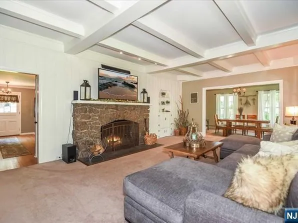39 Circle Avenue, Wayne, NJ 07470