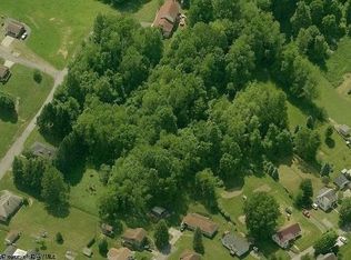 5 Fleming St, Shinnston, WV 26431