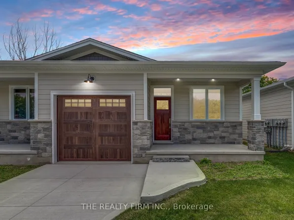 85 Forest St #9, Aylmer, ON N5H 1A5