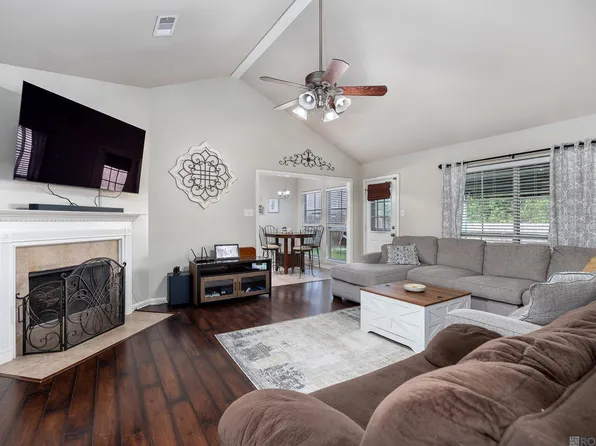 13417 Orleans Dr, Gonzales, LA 70737