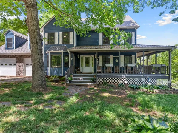 95 Rhage Ln, Lynchburg, VA 24504