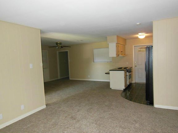4th image of 1645 Spicewood Dr