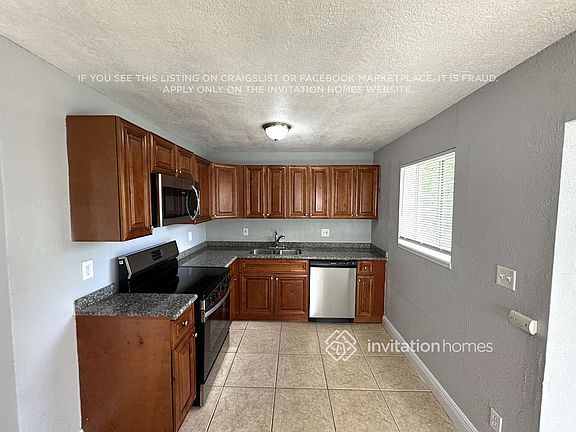 5th image of 2150 Bonnie Dr
