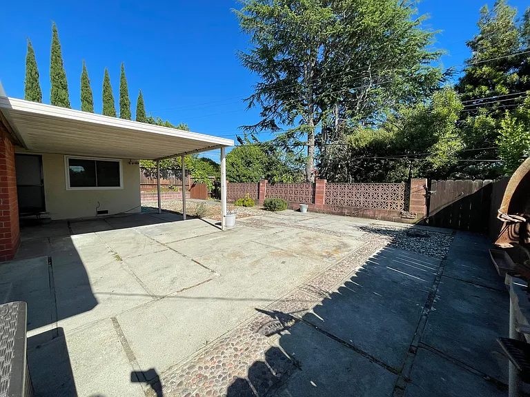 3420 Fleetwood Dr — Photo 28