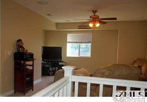 5th image of 279 Glendale Ave