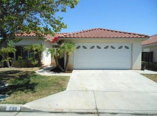 248 Fox Mills Ln, Riverside, CA 92506