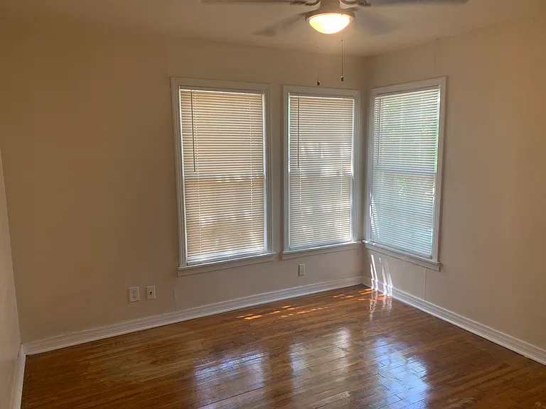 4404 Standish Rd — Photo 9