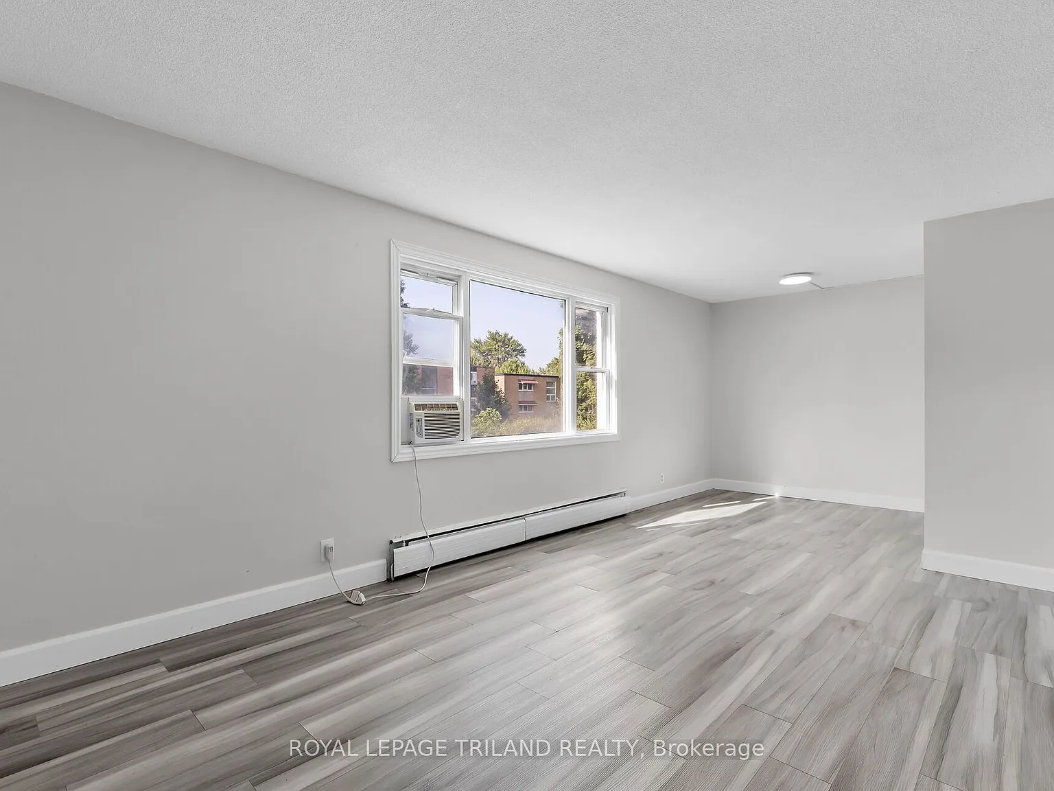 3 bed, $1,875 — Photo 3
