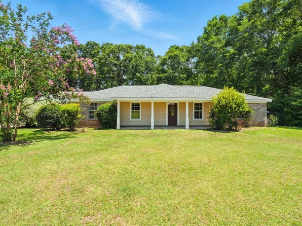 56 Carter Rd, Hattiesburg, MS 39401