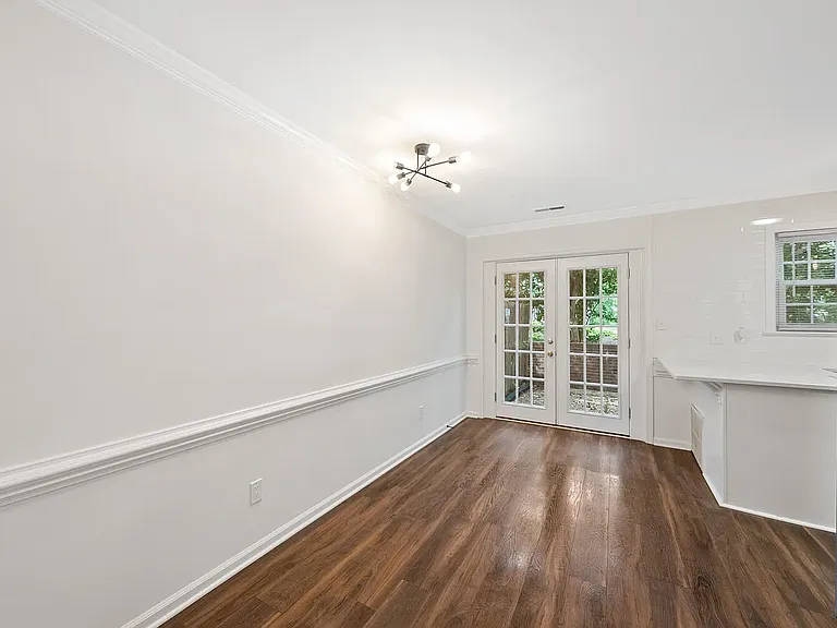 3749 Yorktown Pl — Photo 6