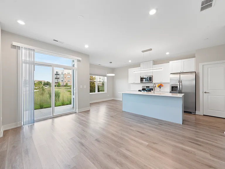 28297 Torch Pkwy — Photo 4