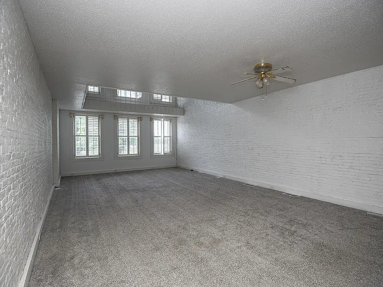118 Main St — Photo 14