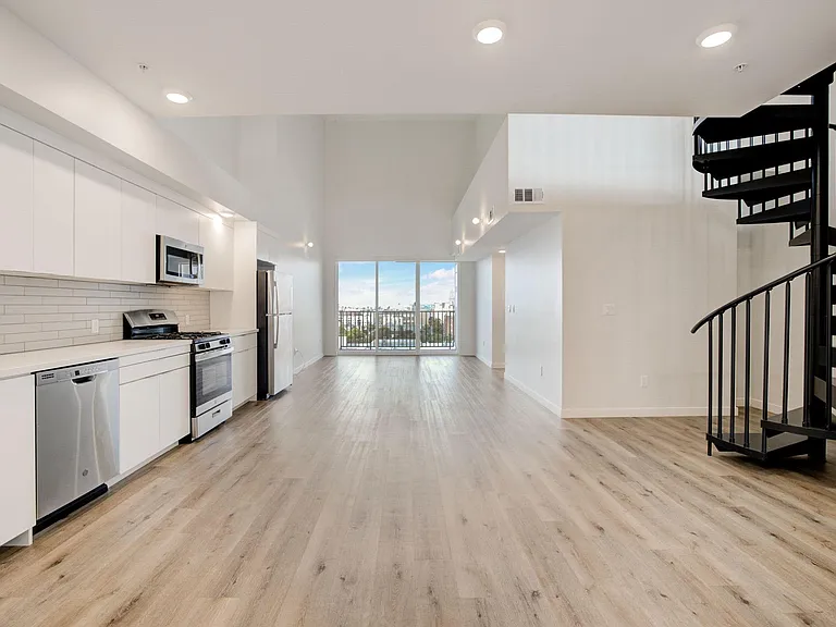 2783 Francis Ave — Photo 38