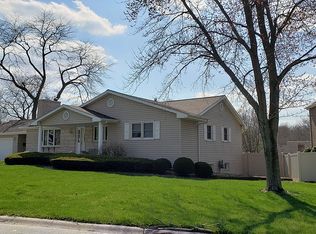 11 Cambridge Ct, Bourbonnais, IL 60914