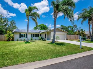 3111 Meyer Dr, Sarasota, FL 34239