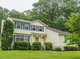 25 Patriot Rd, Lake Hopatcong, NJ 07849