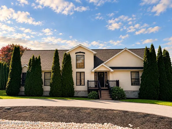 210 Simerell Rd, Clarks Summit, PA 18411