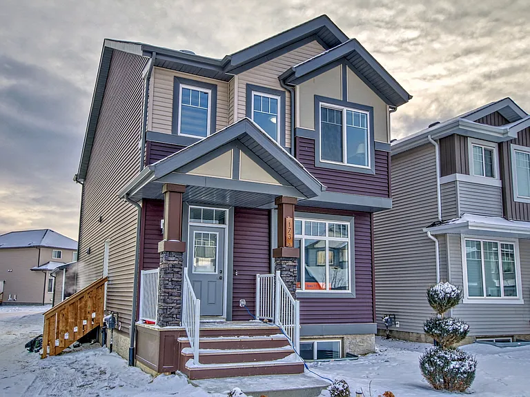 173 Cavanagh Cmn SW — Photo 26
