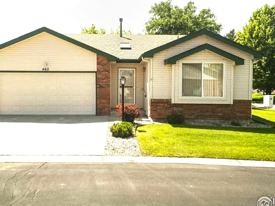 462 Radiant Dr
