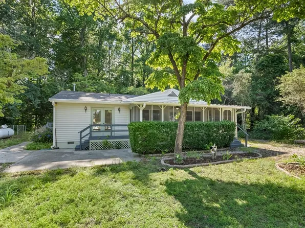 6383 Holly Trl, Gloucester, VA 23061