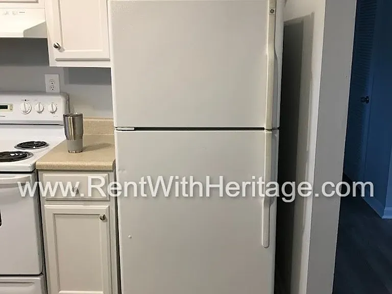 1709 Nutmeg St — Photo 9
