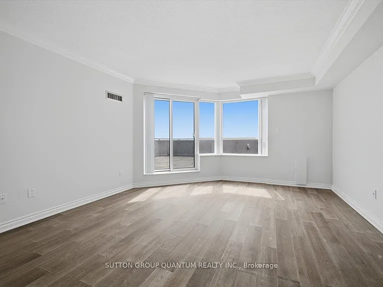 335 Webb Dr #Penthouse 106 — Photo 23