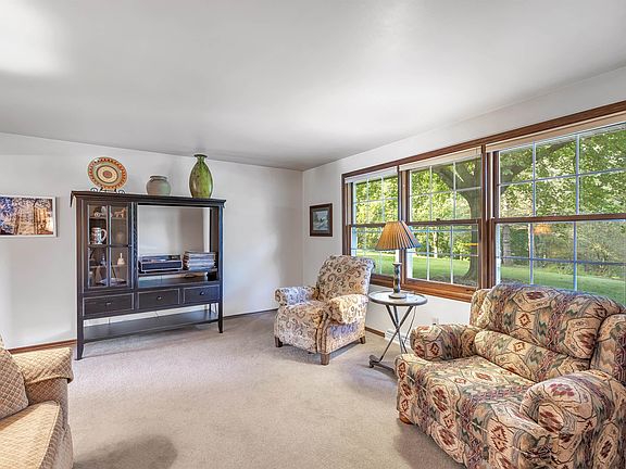 4th image of 3826 Hidden Valley Ln