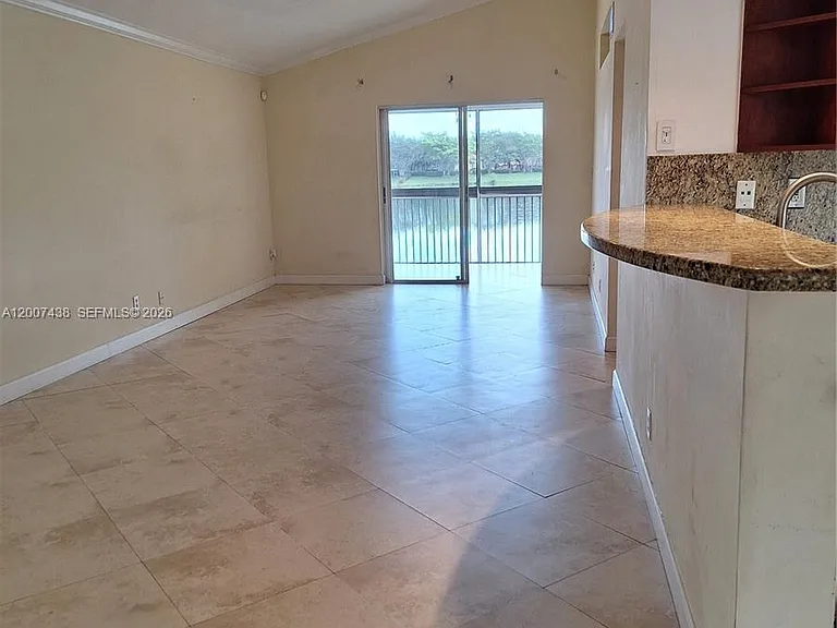 704 NW 92nd Ave #704 — Photo 19