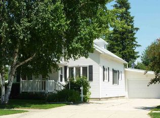 617 S Watertown St, Waupun, WI 53963