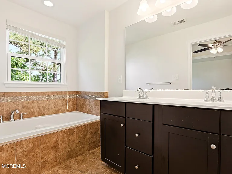 407 Susquehanna St #1207 — Photo 12