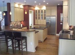 7 Thayer Woods Dr, Fairport, NY 14450