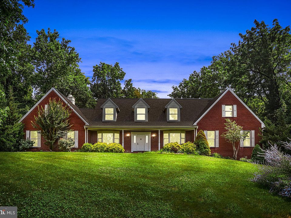 875 Stoverdale Rd, Hummelstown, PA 17036 Zillow