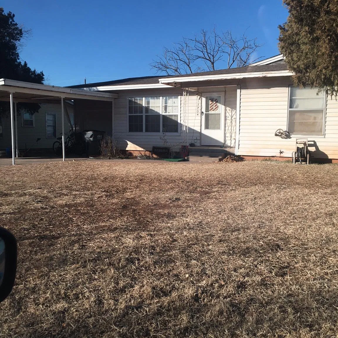 1320 Westfield Dr — Photo 1