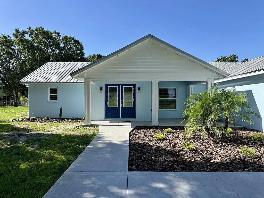 3911 Midway Rd — Photo 2