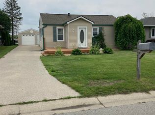 6310 Marina Dr, Clay, MI