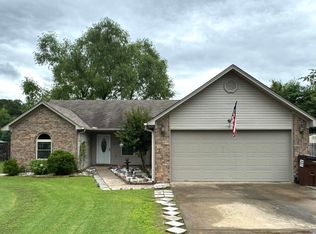 1817 Pine Cir, Bryant, AR 72022