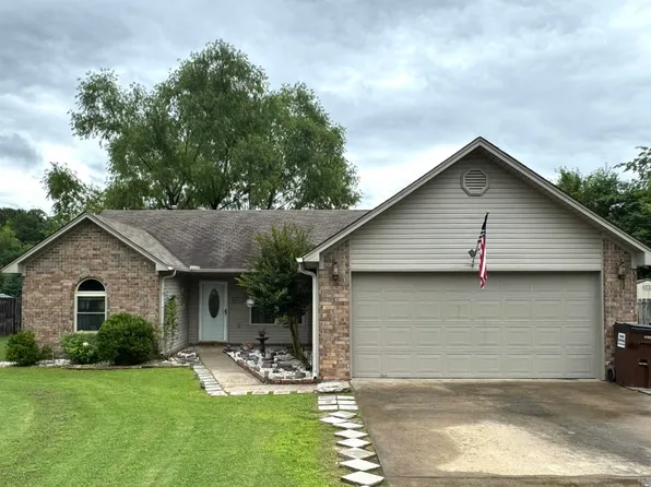 1817 Pine Cir, Bryant, AR 72022