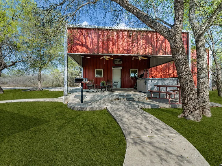 360 Private Road 4619 — Photo 30
