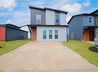 850 Illinois Ave, Centerton, AR 72719