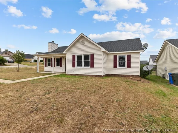 5598 Windy Knoll Pl, Fayetteville, NC 28304