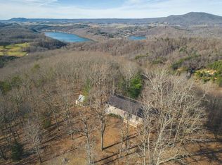 5100 Little Irish Rd, Hiwassee, VA 24347