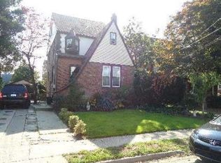 18 Dubonnet Rd, Valley Stream, NY 11581