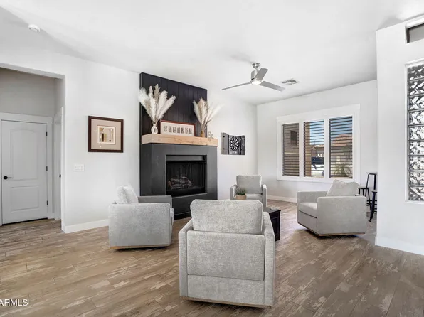 9545 E GARY Street, Mesa, AZ 85207