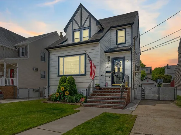 60 Gordon Road, Valley Stream, NY 11581